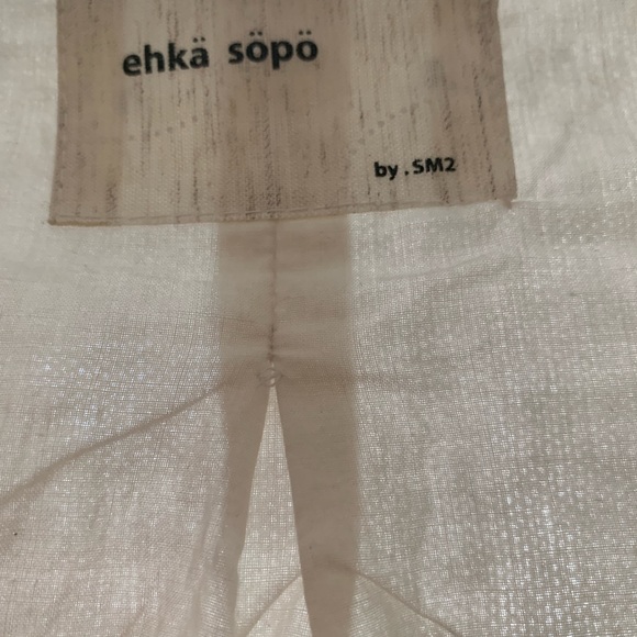 Super cute tunic-like button up top - Picture 3 of 3